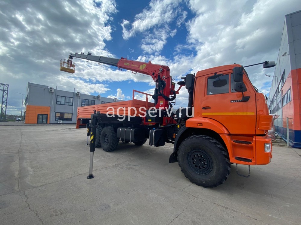 Автомобиль бортовой 438240-02 на шасси КАМАЗ 43118-73094-50 с КМУ INMAN IT-200 с рабочей платформой (люлькой)